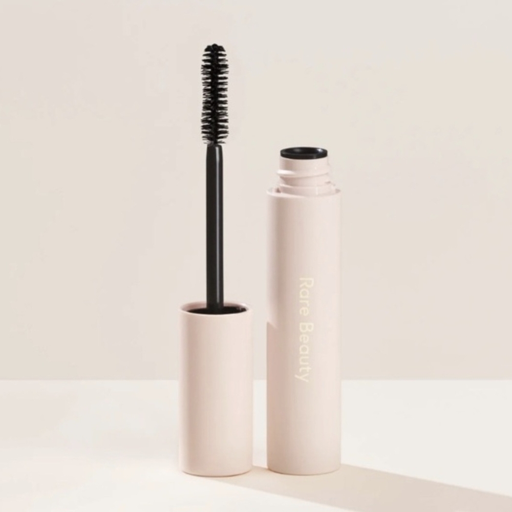 Rare Beauty Mascara in Black with Blush-Pink Tube